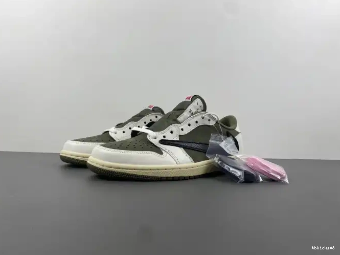 TBkick LOW OLIVE SCOTT OG TRAVIS AIR MEDIUM 1 DM7866-200 X JORDAN 0512